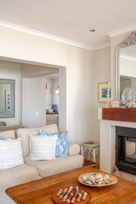 La Petite Baleine Oceanfront Luxury Villa ดิ เคลเดอร์ส ภายนอก รูปภาพ