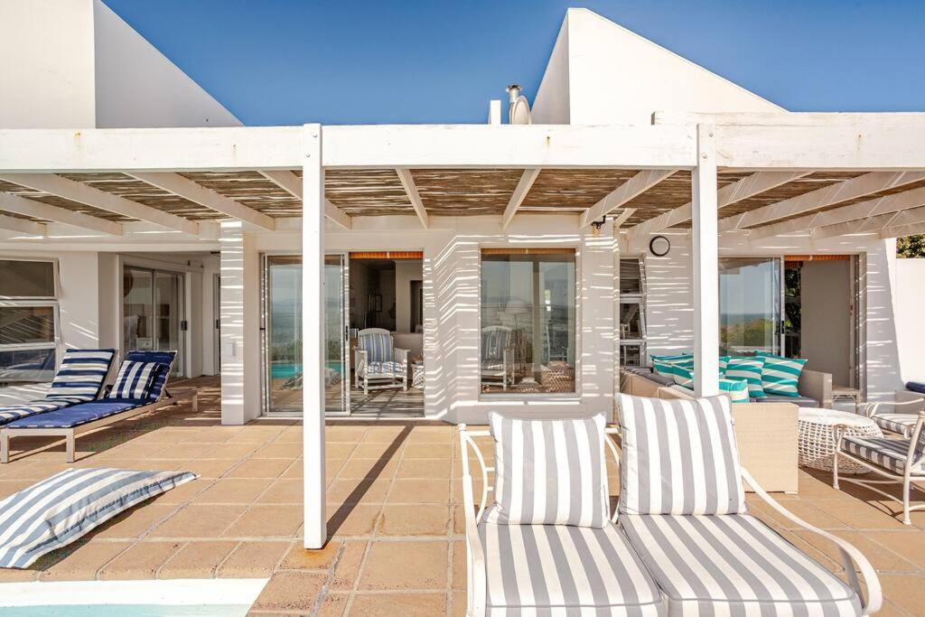 La Petite Baleine Oceanfront Luxury Villa ดิ เคลเดอร์ส ภายนอก รูปภาพ