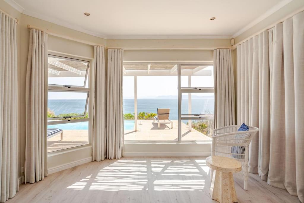 La Petite Baleine Oceanfront Luxury Villa ดิ เคลเดอร์ส ภายนอก รูปภาพ