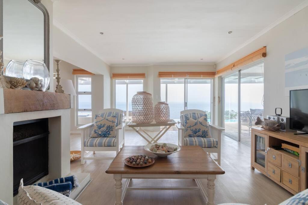 La Petite Baleine Oceanfront Luxury Villa ดิ เคลเดอร์ส ภายนอก รูปภาพ