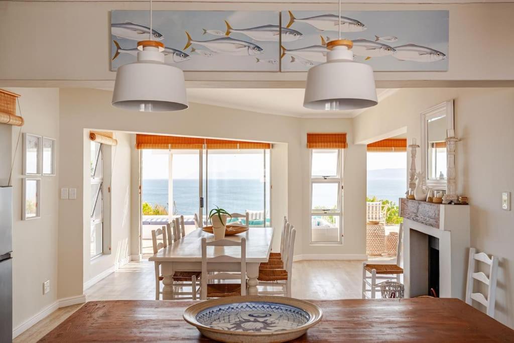 La Petite Baleine Oceanfront Luxury Villa ดิ เคลเดอร์ส ภายนอก รูปภาพ