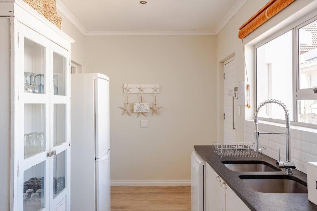 La Petite Baleine Oceanfront Luxury Villa ดิ เคลเดอร์ส ภายนอก รูปภาพ