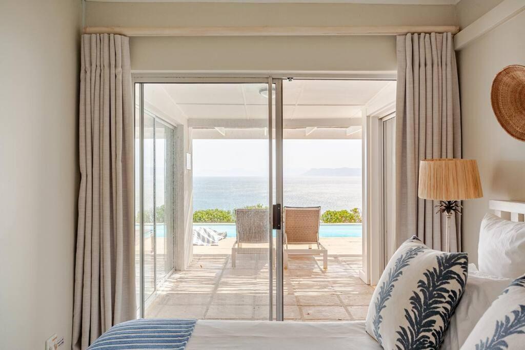 La Petite Baleine Oceanfront Luxury Villa ดิ เคลเดอร์ส ภายนอก รูปภาพ