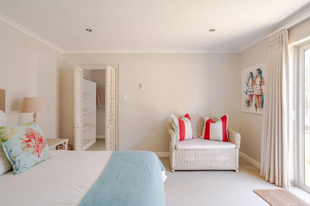 La Petite Baleine Oceanfront Luxury Villa ดิ เคลเดอร์ส ภายนอก รูปภาพ