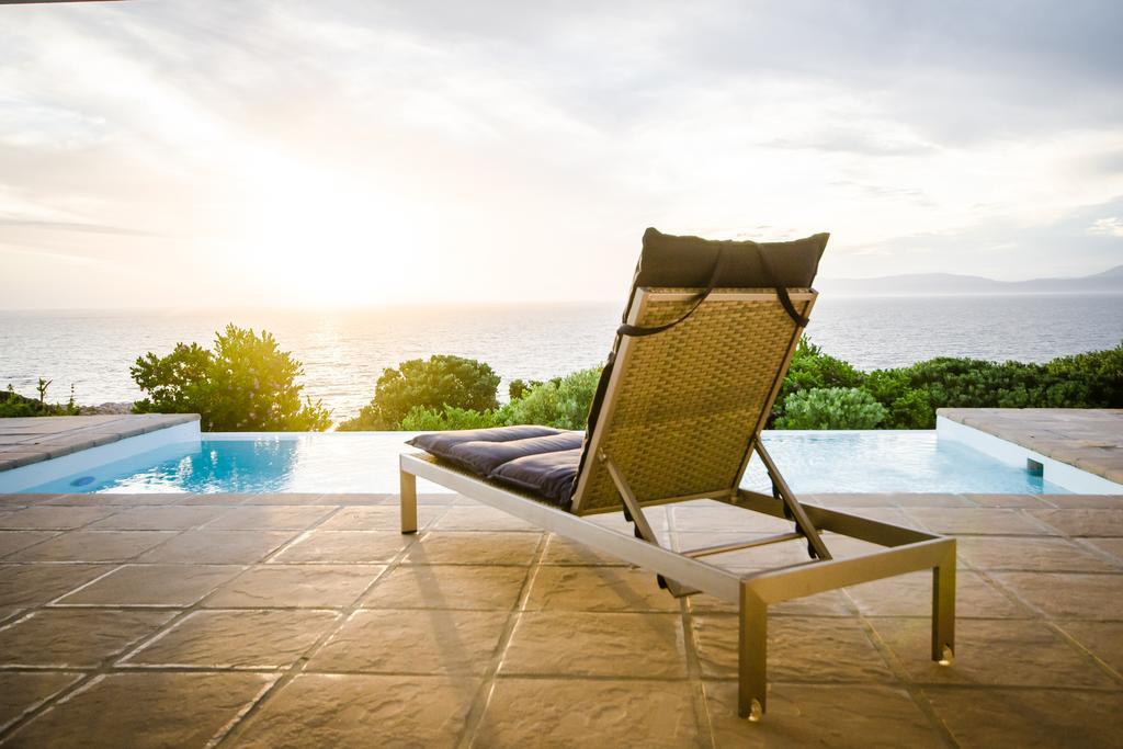 La Petite Baleine Oceanfront Luxury Villa ดิ เคลเดอร์ส ภายนอก รูปภาพ