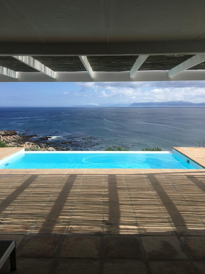 La Petite Baleine Oceanfront Luxury Villa ดิ เคลเดอร์ส ภายนอก รูปภาพ
