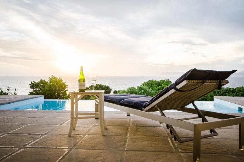 La Petite Baleine Oceanfront Luxury Villa ดิ เคลเดอร์ส ภายนอก รูปภาพ